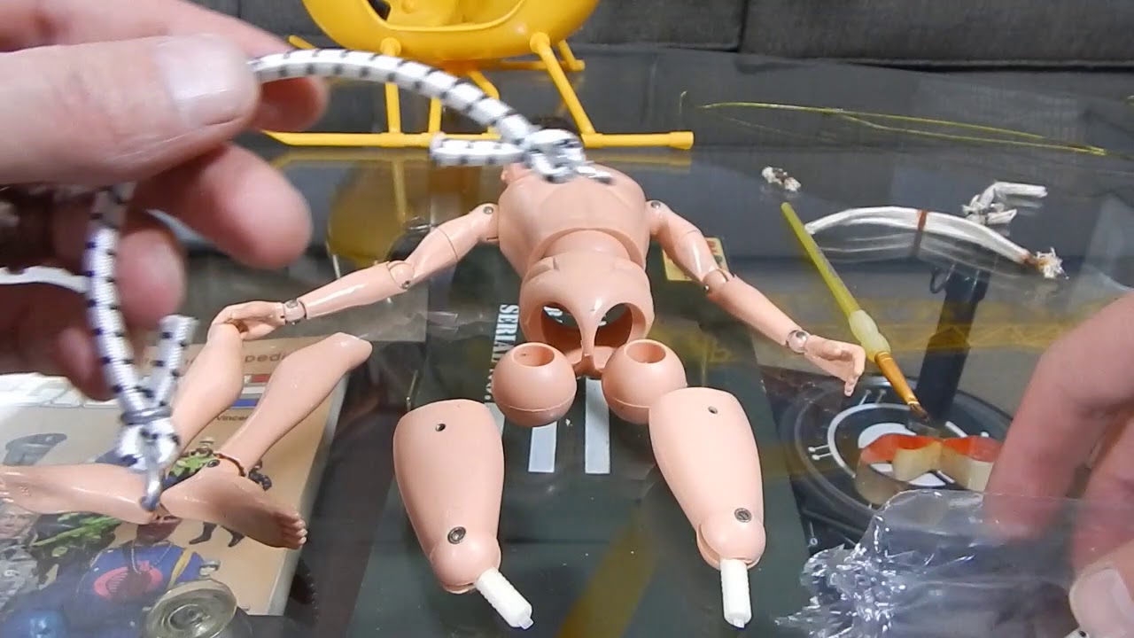 Винтажная фигурка G.I. JOE 1964 года: замена сломанных деталей и перетяжка струн.