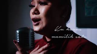 Chords for AZHARINA - Cinta Terbagi Dua (Official Video Lyric). Produced by Julfekar.