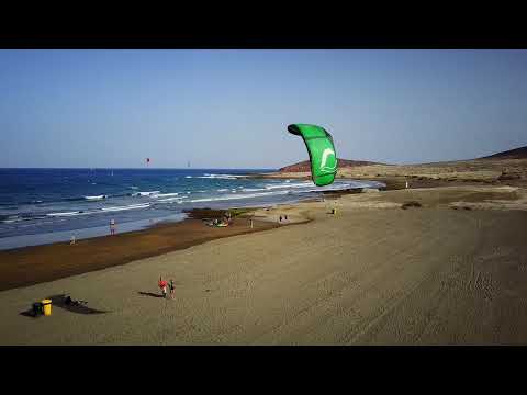 Kitesurfing School in