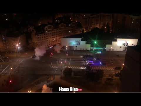 Милиция в Минске стреляет в людей резиновыми пулями на протестах 9 августа