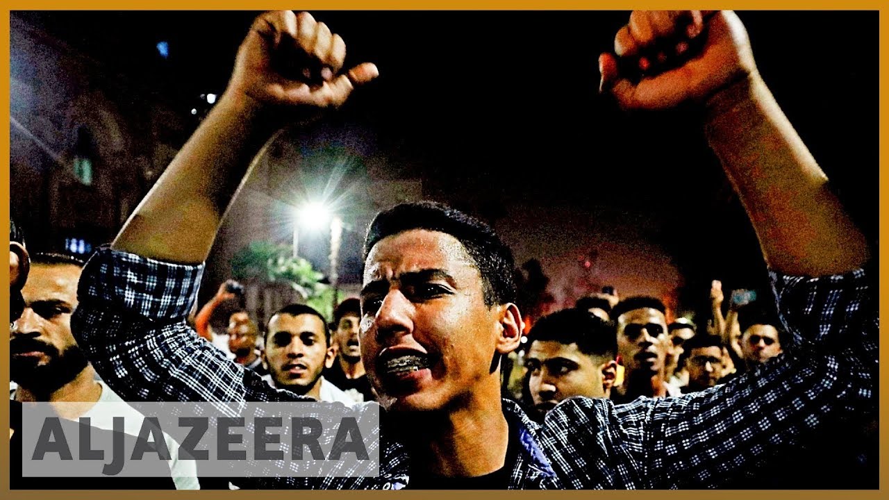 في احتجاجات نادرة، يطالب المصريون برحيل الرئيس السيسي