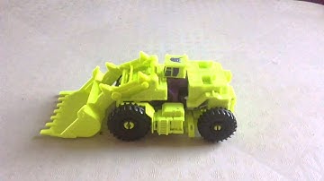 TFA Reviews: Transformers Combiner Wars Titan Class Devastator Review Part 6: Scrapper