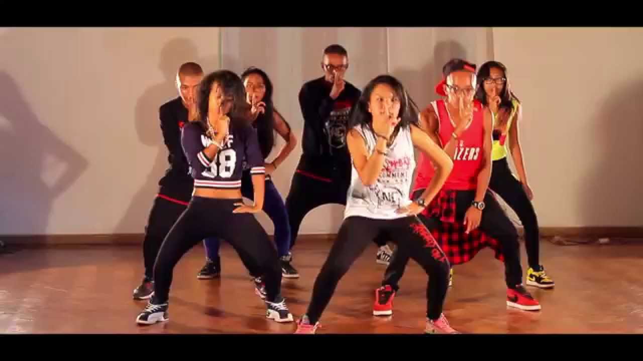 THT -  WEEKEND (CLIP OFFICIEL)