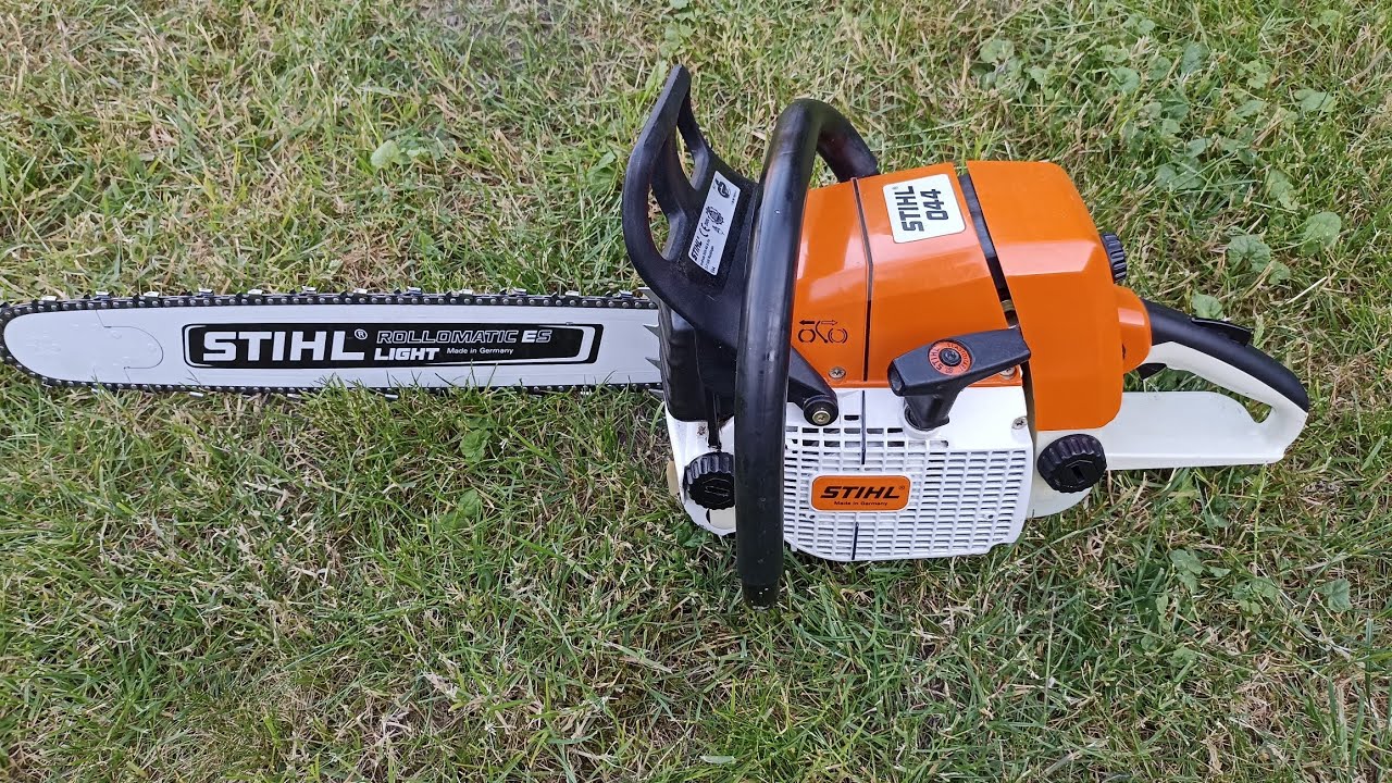 Full rebuild Stihl MS440 first start - YouTube