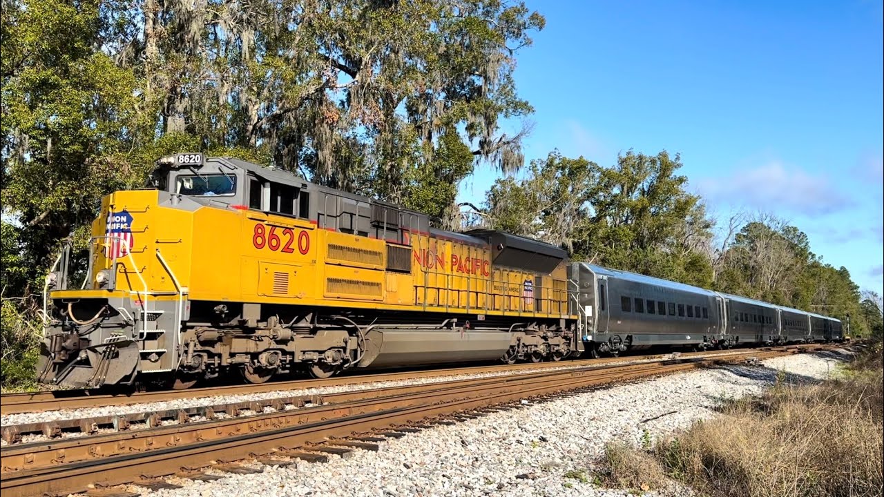 Union Pacific EMD SD70ACe 8620 Leads CSX S982-15 at Baldwin, FL