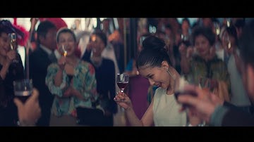 芳根京子、異様な雰囲気の中での乾杯…大人びた魅力を放つ 映画『Arc アーク』予告