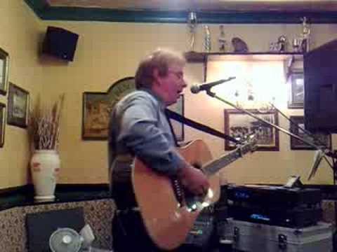 ROGER GABRIEL SINGING MOONLIGHT IN MAYO