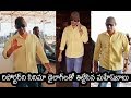 Watch: Mahesh Babu objects a man taking his photo in Mumbai Airport