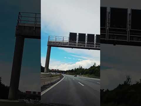 و بغزل عراقي عيونه الوساع