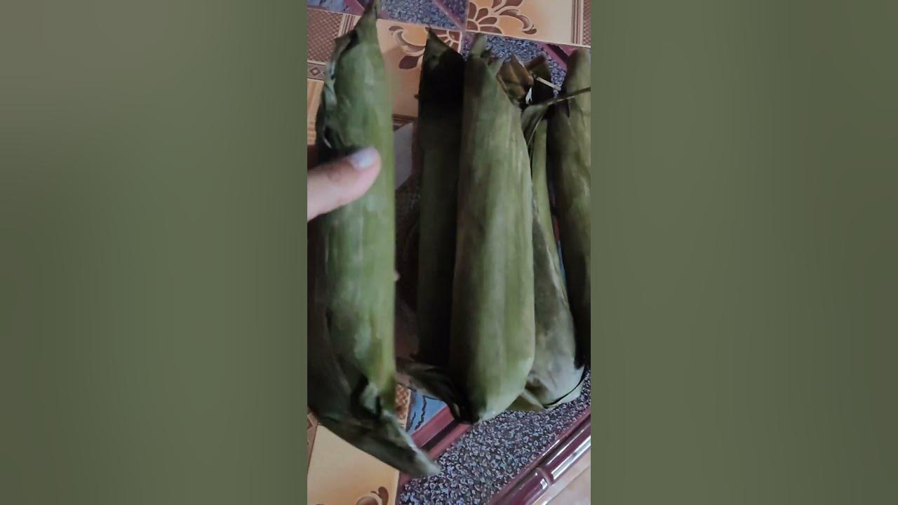 lontong Nasi bungkus daun pisang. lontong Nasi bungkus daun pisang.