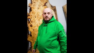 Мастерская мебели woodsyndicat из массива дерева и эпоксидной смолы #shorts