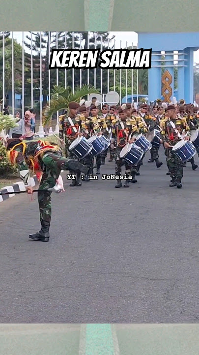 Aksi Keren Kak Salma Taruni Cantik Putar Stick Satu Kaki #drumband #aau