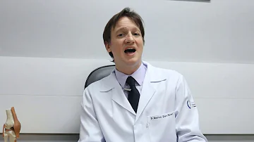 O que significa dor no joelho e estalo?