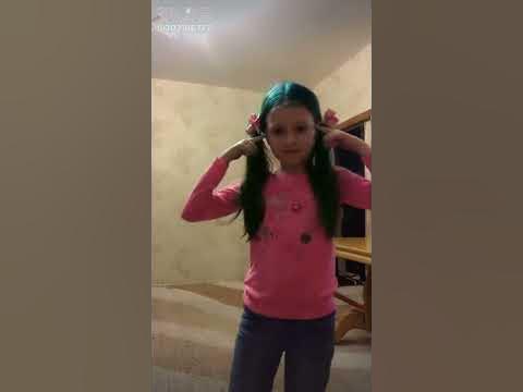 Дочка танцует - YouTube