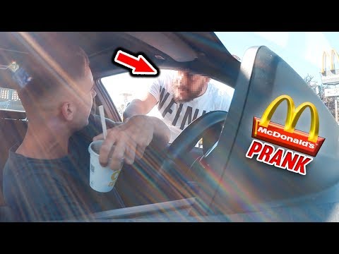 McDonalds PRANK | ARROGANTER MANN MACHT STRESS
