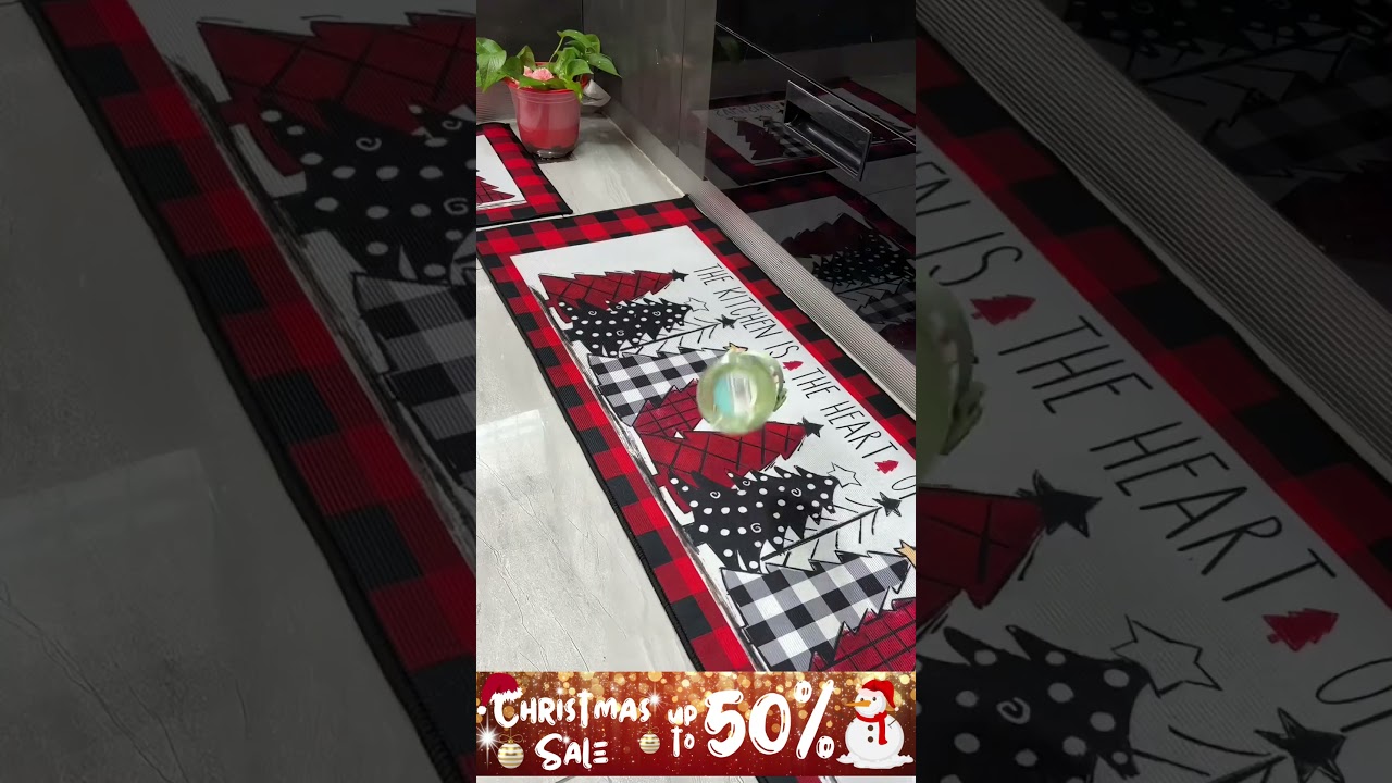 CHRISTMAS KITCHEN CARPET - Docv1