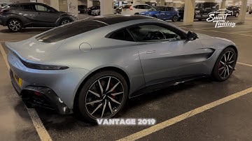 Wireless Apple CarPlay & Android Auto in Aston Martin Vantage