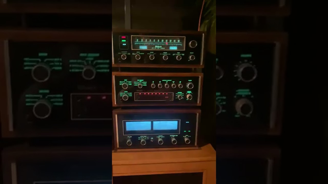 MC 2205 Mcintosh amplifier, MR78 FM tuner, C32 Pre-Amp