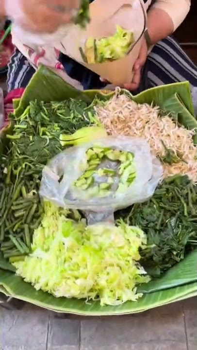 Pecel sayur - Masih jajanan yg ada di stasiun
