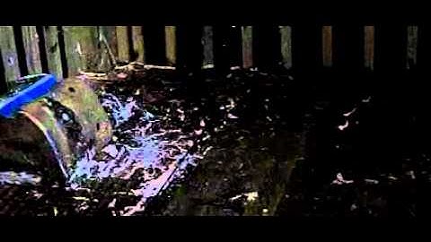 Silly String Can EXPLOSION #2 in Slow Motion at 600FPS