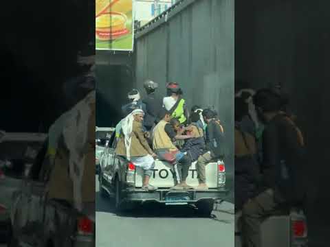 مشهد الوداع المؤثر الآلاف يشاركون في جنازة الفنان اليمني علي عنبه رحمه الله