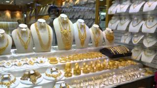 Gold shopping in Dubai