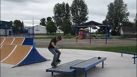 nosegrind and 5050 handrail