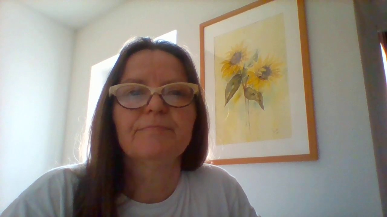 Monique Sevens (HVV Limburg) - Wees niet bang van Freek de Jonge - YouTube