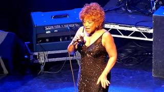 THE  THREE  DEGREES   A WOMAN   IN  LOVE  @INDIGO2  LONDON  28  FEB  2011 chords