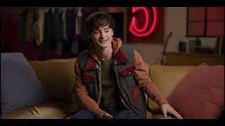 Noah Schnapp - Behind The Scenes Of Stranger Things