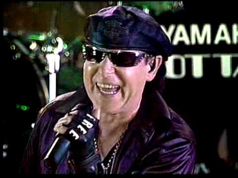 Scorpions - Love 'em Or Leave 'em