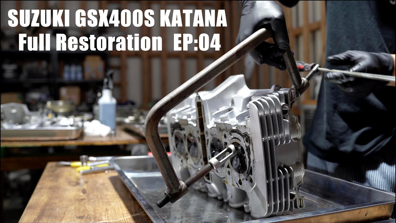 Suzuki GSX400S Katana full restoration 04 | Engine cylinder head