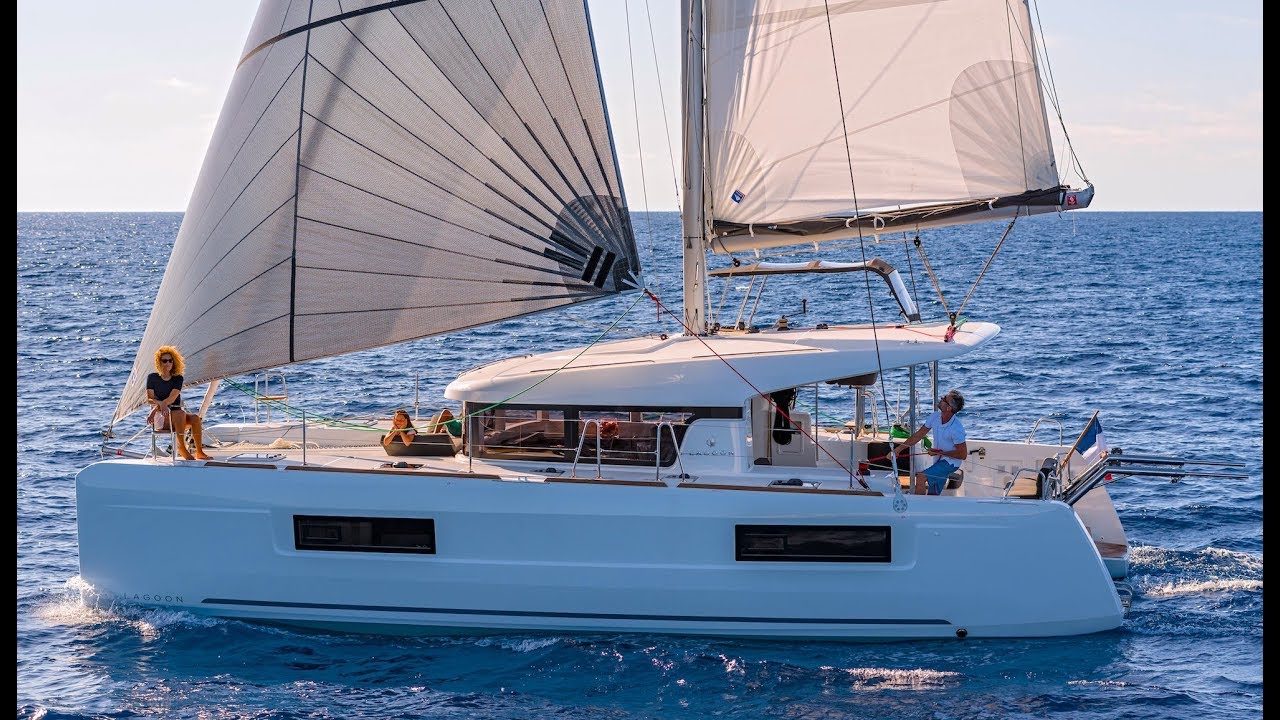 Lagoon 40 (Claris image builder) - KAT Marina