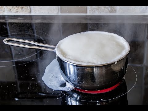 Βίντεο: Πώς να φτιάξετε μια κινεζική κατσαρόλα: 9 βήματα (με εικόνες)