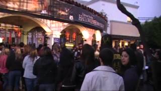Halloween Horror Nights 2013 Part 1:  Outside the Park