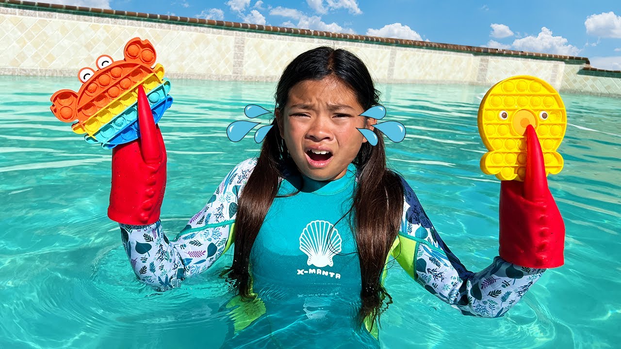 Emma and Ellie Making a Splash with Fun Swimming Pool Games and