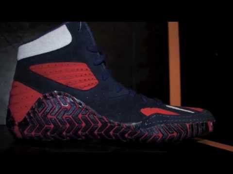 aggressor 1 wrestling shoes red and black
