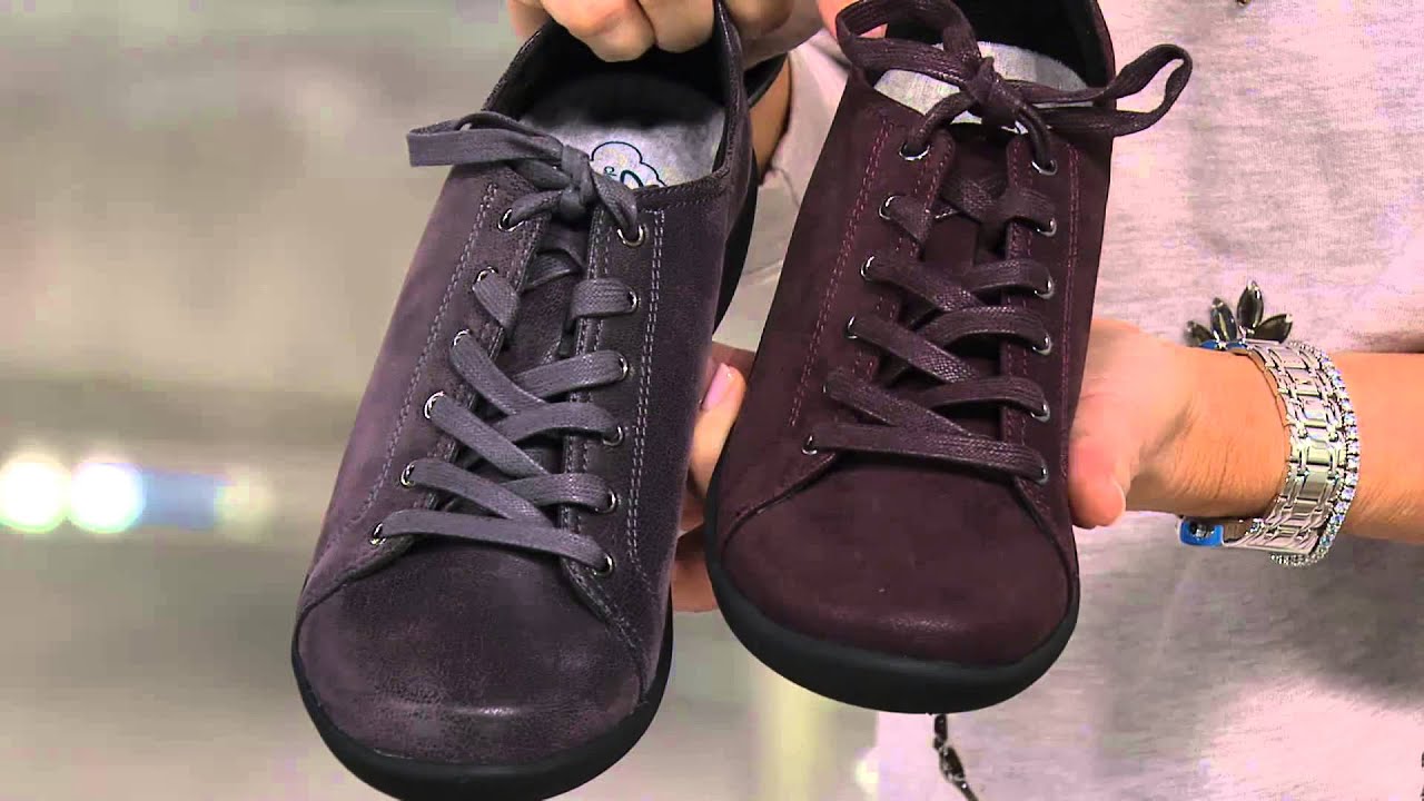 clarks cloud stepper sneakers