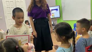 PSE A2- teacher Helen Popodoo Định Công P1