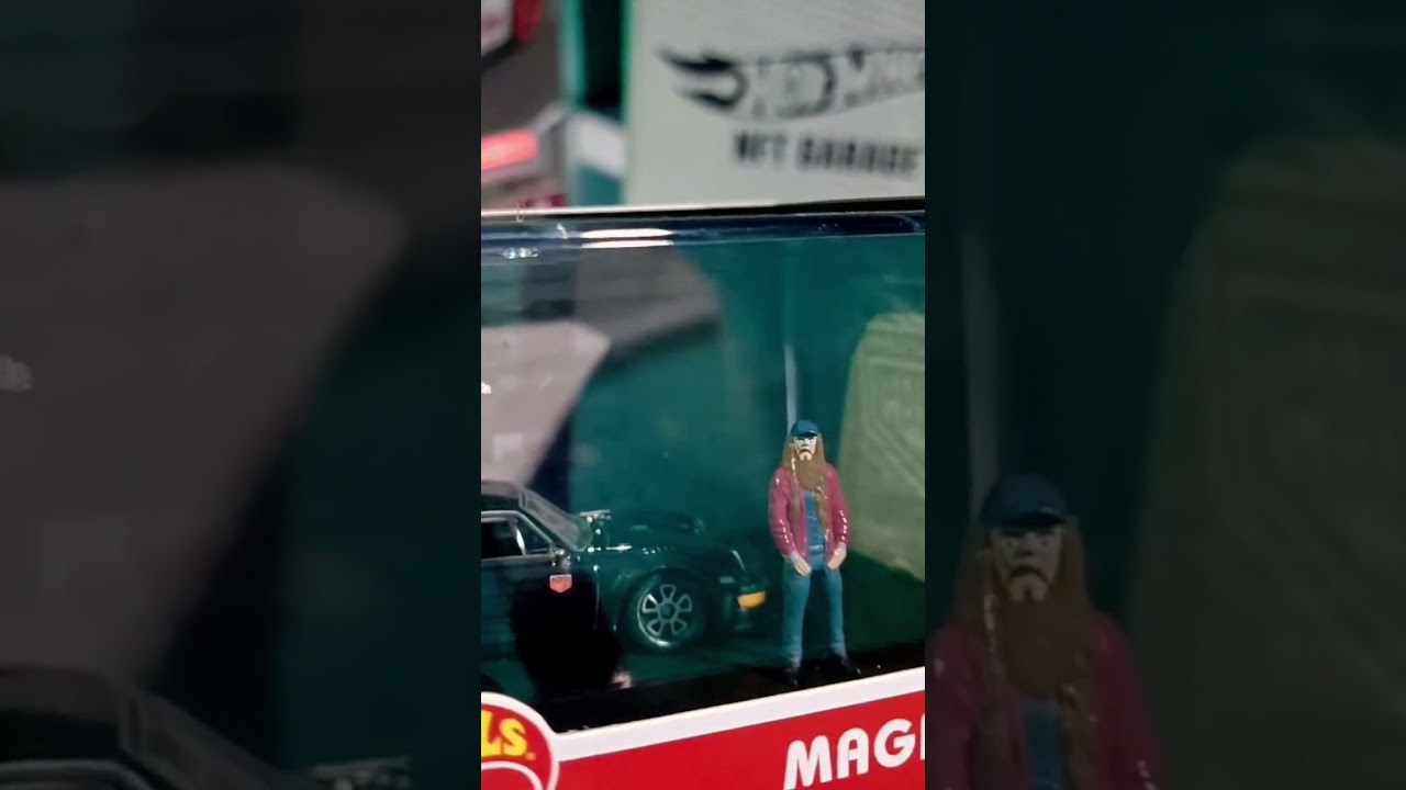 Hot Wheels RLC Magnus Walker Porsche 964 with figure 