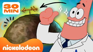 SpongeBob | 30 minuten binnen in Patricks steen ⭐️ | Nickelodeon Nederlands