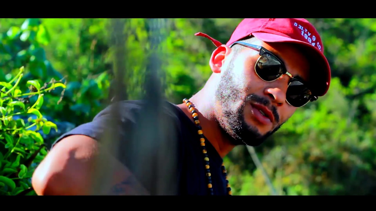 Watch Éumashit - Good Stap (Videoclipe Oficial) on YouTube Watch Éumashit - Good Stap (Videoclipe Oficial) on YouTube