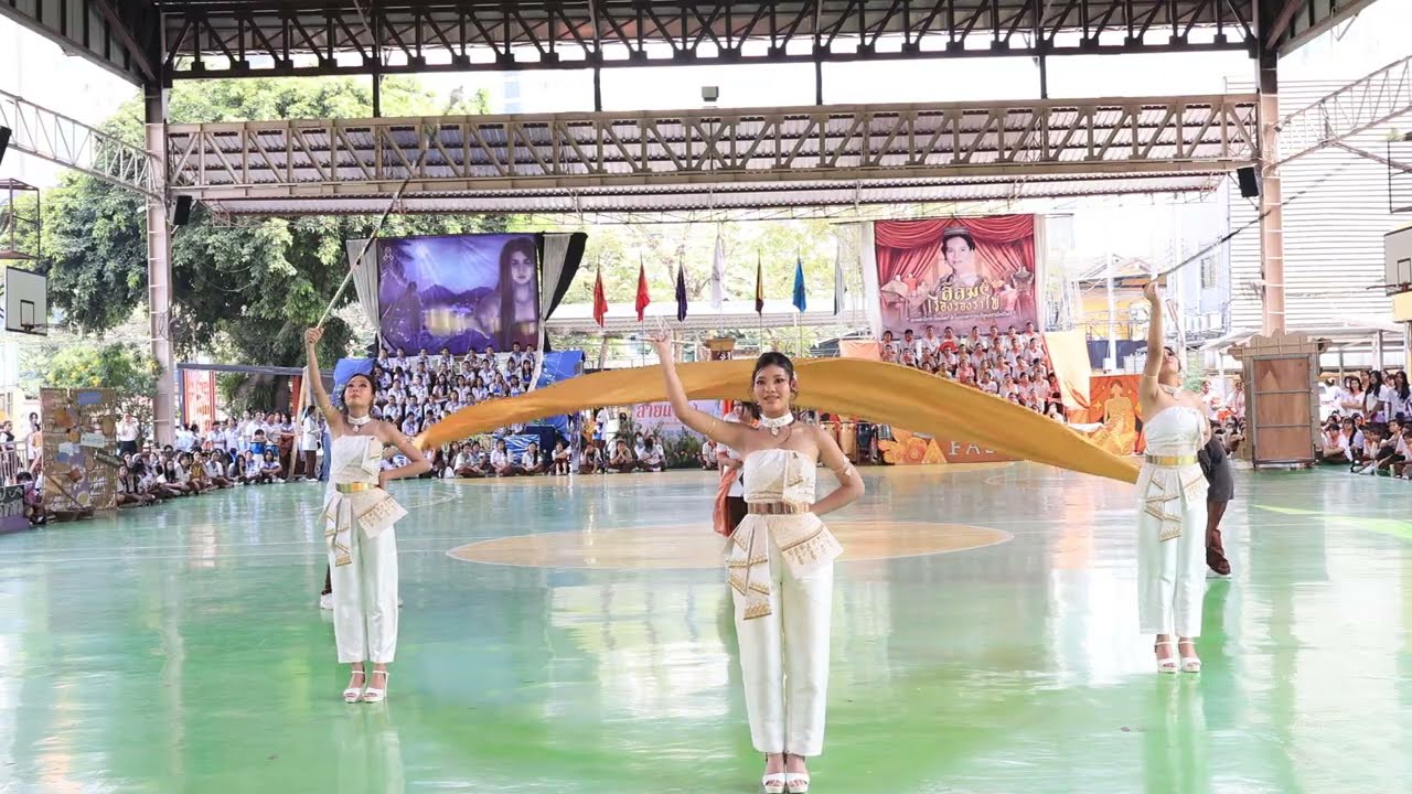 SAINAMPEUNG Games : การแข่งขันคทากร คณะสีส้มเรืองรองรำไพ