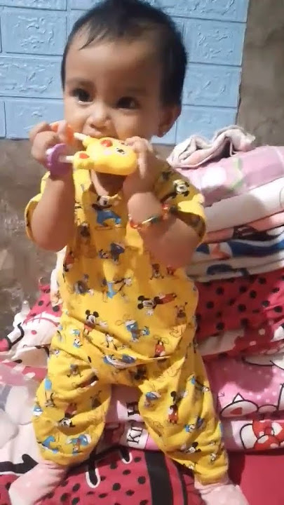 yabang baby seline ah 9mont k plang gusto n tumayo