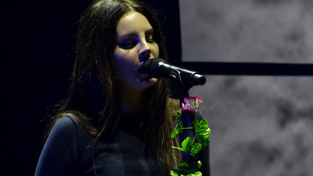Lana Del Rey - White Mustang live, Liverpool Echo Arena 22-08-17