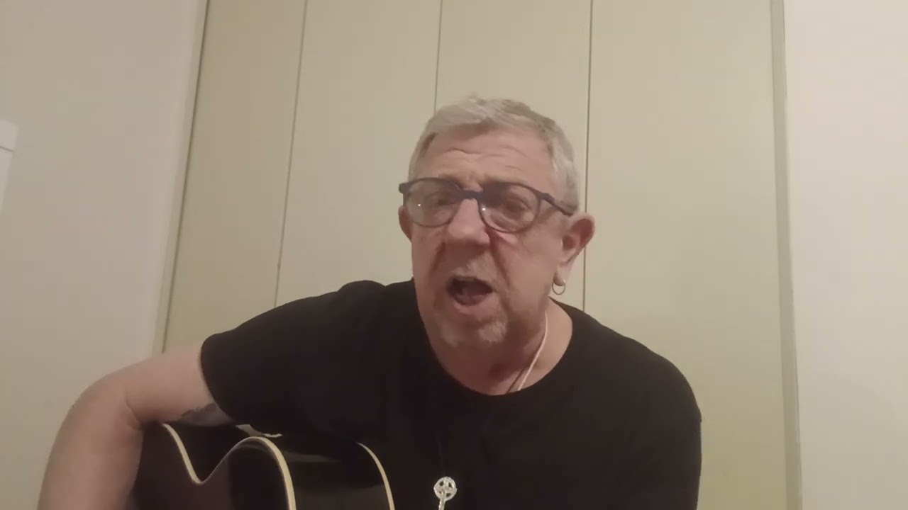 Johnny Hallyday - Elle m'oublie 