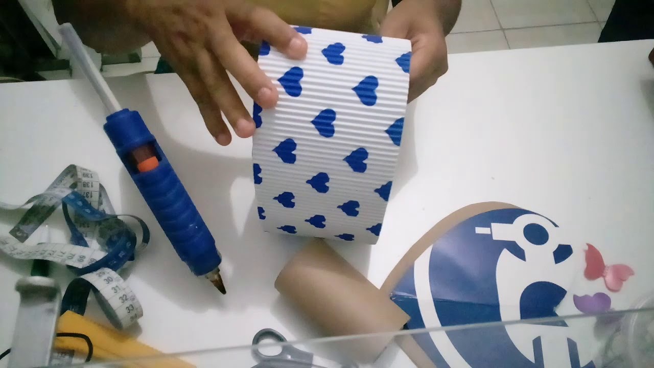 Caixas com papel microondulado