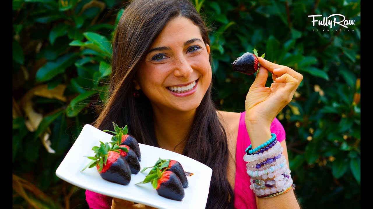 FullyRaw Chocolate Covered Strawberries!