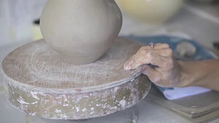 LOEWE FOUNDATION: Chance Encounters III | Sara Flynn