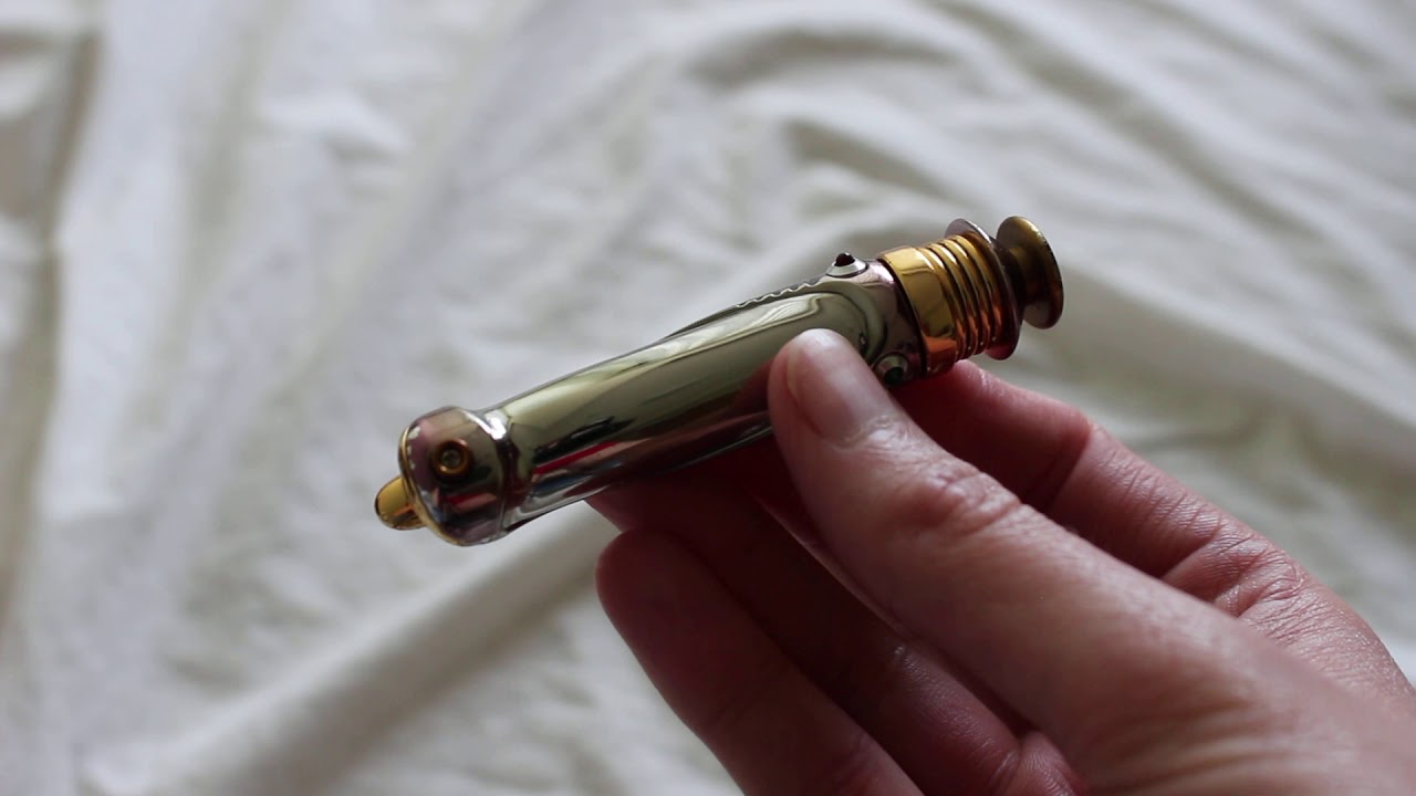 REVIEW Master Replicas Darth Sidious .45 Scale Prop Replica